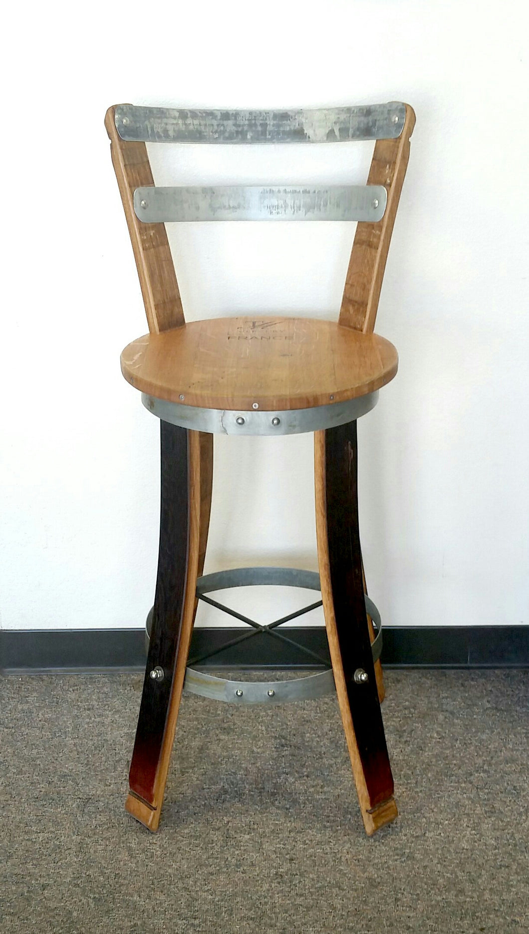 Bar stool with Backrest
